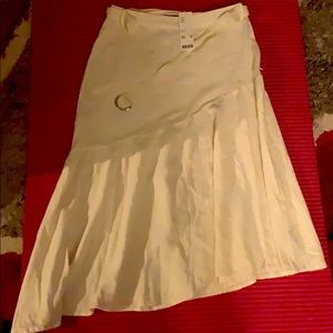 Skirt NWT urban outfitters/ivory